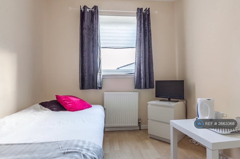 5 bedroom house in Davidson Way, Livingston, EH54 (5 bed) (#2663368)