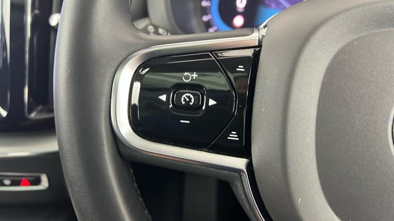 2023 Volvo XC60 2.0 T6 [350] RC PHEV Plus Dark 5dr AWD Geartronic ESTATE PETROL/ELECTRIC Automatic