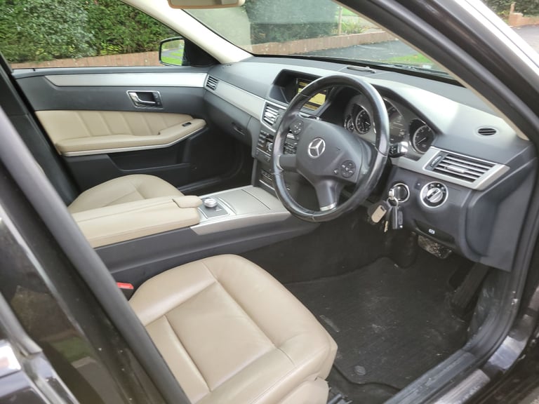 Mercedes-Benz, E CLASS, Saloon, 2011, Semi-Auto, 2987 (cc), 4 doors