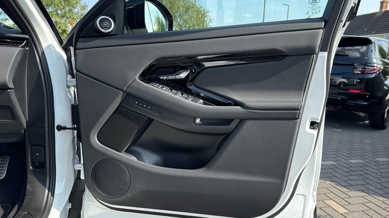 2025 Land Rover Range Rover Evoque 2.0 D165 Dynamic SE 5dr Auto Diesel Hatchback Hatchback Diesel...