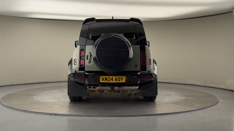 2024 Land Rover Defender 3.0 D300 X-Dynamic HSE 90 3dr Auto ESTATE DIESEL Automatic