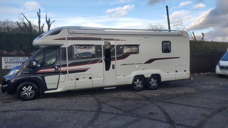 SWIFT KON-TIKI 669 motorhome 3.0 auto 4 berth 4 seatbelts island bed 2016