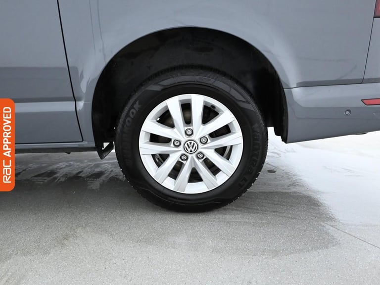 2020 Volkswagen Transporter 2.0 TDI T30 Highline Kombi Double Cab 5dr Diesel DSG FWD SWB Euro 6 (...