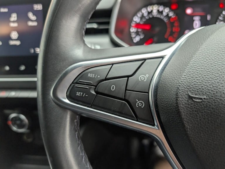 2020 Renault Clio 1.0 TCe Iconic Hatchback 5dr Petrol Manual Euro 6 (s/s) (100 ps) CRUISE CON HAT...