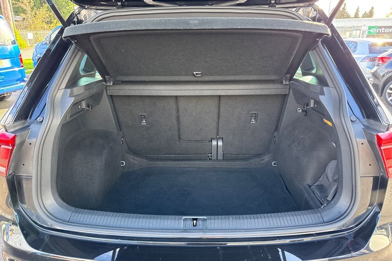 2021 Volkswagen Tiguan 1.5 TSI 150 R-Line 5dr DSG SUV PETROL Automatic