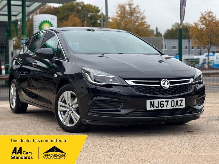 2017 Vauxhall Astra 1.4i Tech Line Nav Euro 6 5dr HATCHBACK Petrol Manual