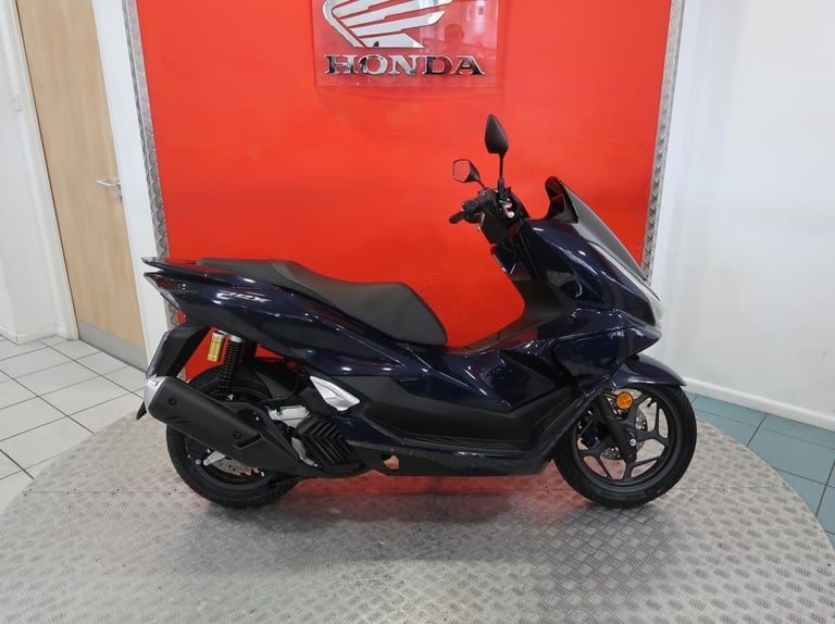 Brand new 2025 Honda PCX125 DX