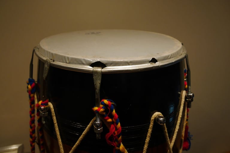 Bhangra dohl drum