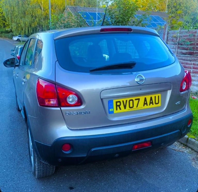 Qashqai AUTOMATIC GLASS roof 12Month Mot great runs Ulez free 
