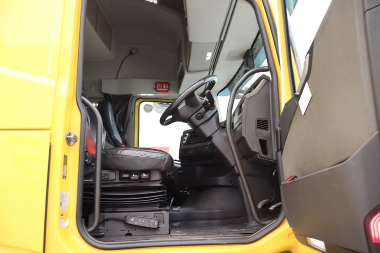 2019 (19 PLATE) Volvo  FH460 6x2 Euro 6 Tractor Units