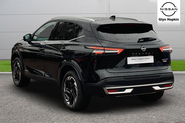 2025 Nissan Qashqai 1.5 E-Power N-Connecta [Glass Roof] 5dr Auto Hatchback Hybrid Automatic