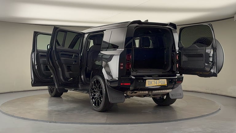 2024 Land Rover Defender 3.0 D250 X-Dynamic HSE 110 5dr Auto ESTATE DIESEL Automatic