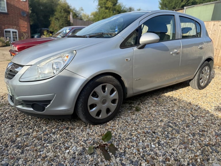 Vauxhall Corsa 1.2i 16v Club 5dr Petrol Manual - Image 3
