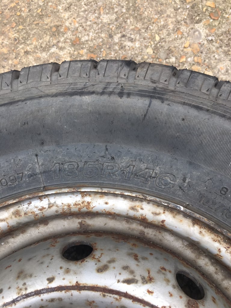 Wheel tyre 