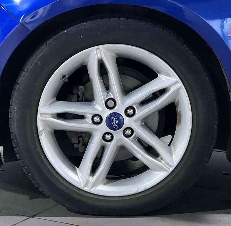 2016 Ford Focus 1.0 EcoBoost 125 Titanium 5dr HATCHBACK PETROL Manual