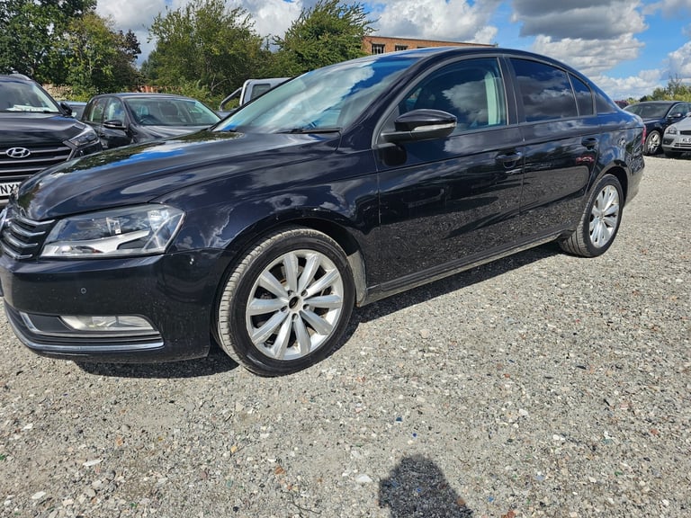 2014 Volkswagen Passat 1.6 TDI BlueMotion 4dr SALOON Diesel Manual