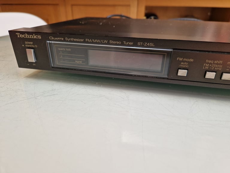 image for Technics Stereo AM / FM Tuner 