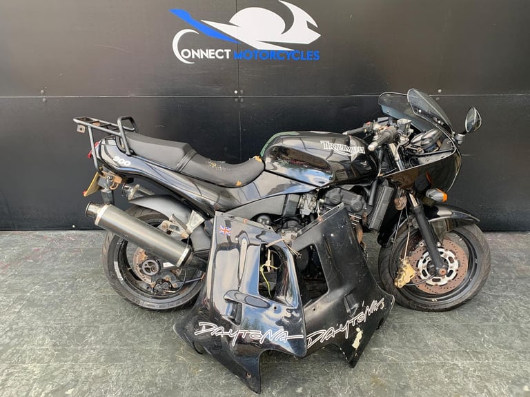 TRIUMPH DAYTONA 900 PROJECT BIKE HPI CLEAR 