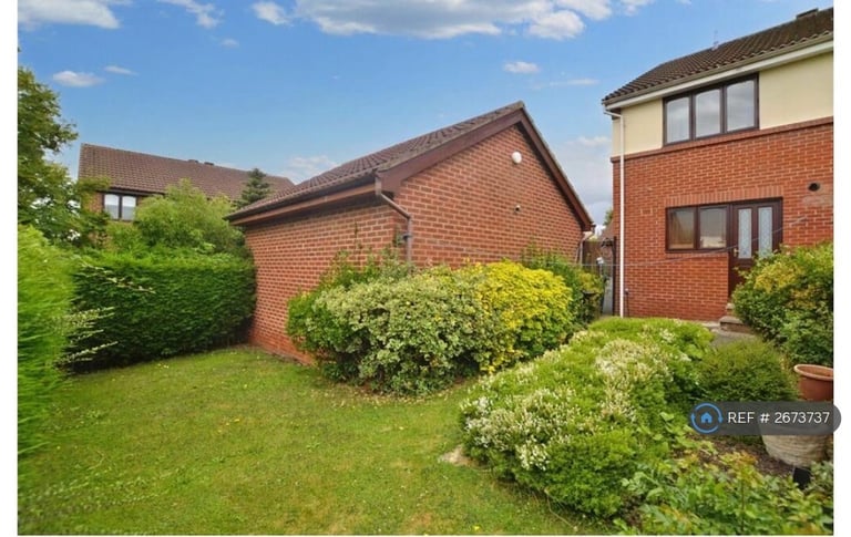 2 bedroom house in Hopefield Mews, Leeds, LS26 (2 bed) (#2673737)