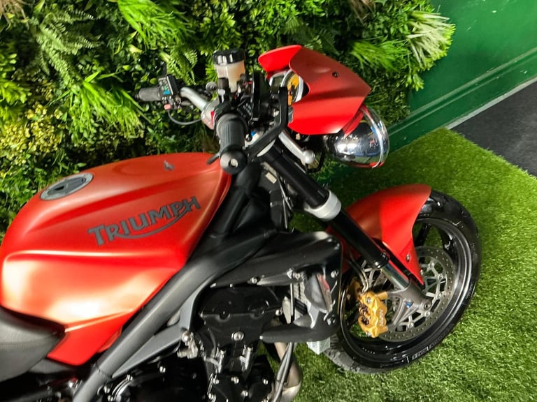 Triumph Street Triple 675