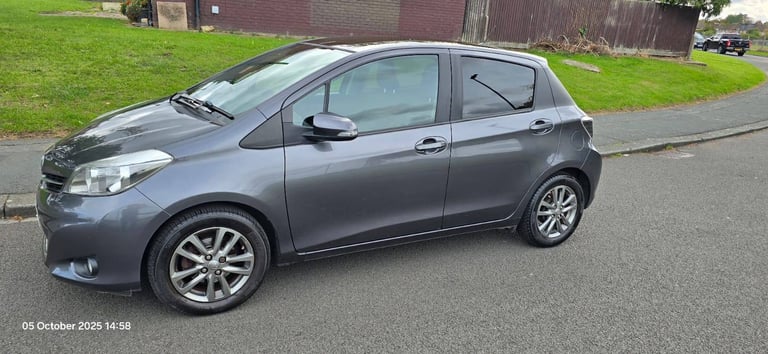 Toyota, YARIS, Hatchback, 2014, Manual, 1329 (cc), SUNROOF, 5 doors