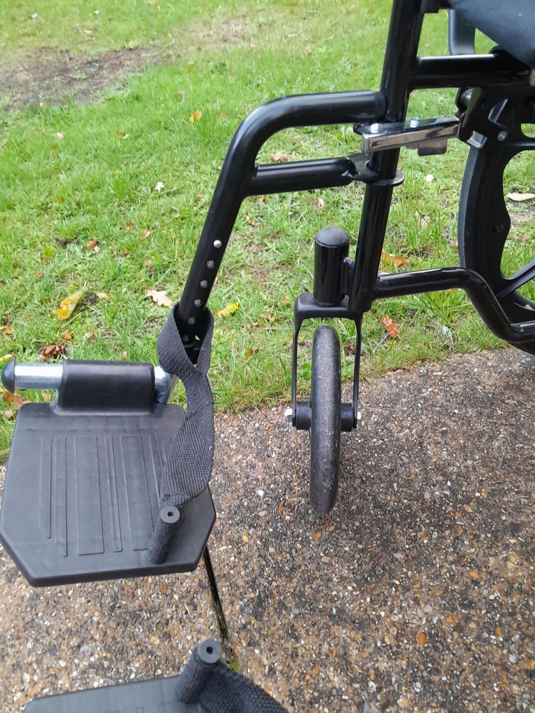Devilbiss Self Propelled Wheelchair 