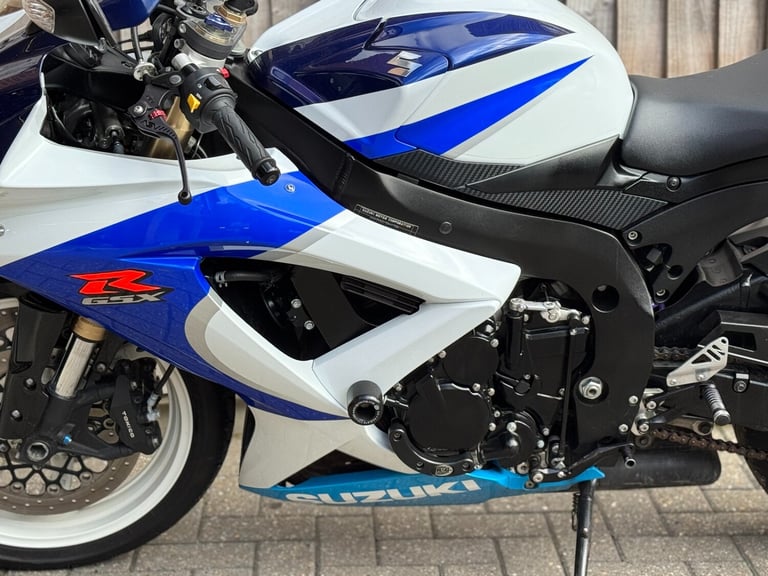 SUZUKI GSXR 600 K9 2011 (60) 25TH ANNIVERSARY EDITION + NUMBER 12/25 MADE TOTAL
