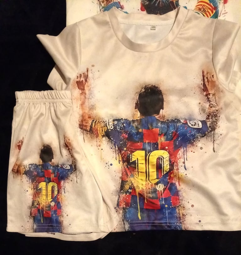 Boys 3 piece Messi set and 1 3D football tshirt age 6-7