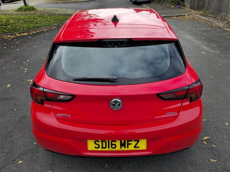  Vauxhall Astra 1.6 CDTi BlueInjection Elite Nav Euro 6 (s/s) 5dr Diesel Manual
