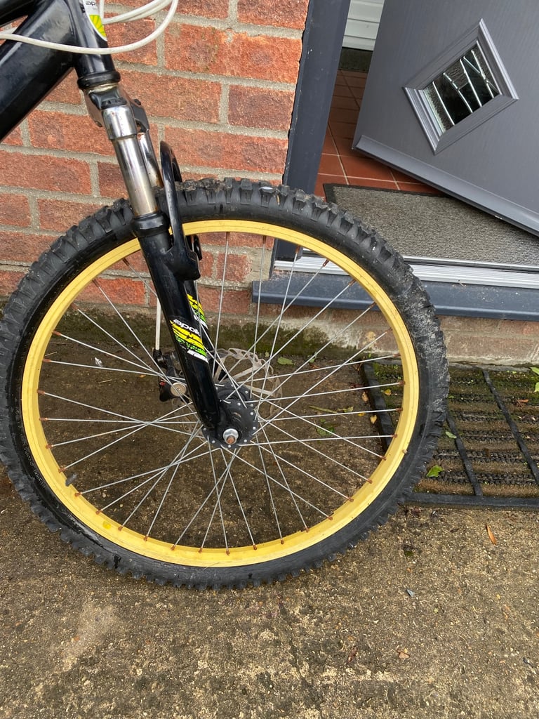 Kids Apollo Frenzy bike 24inch wheel 