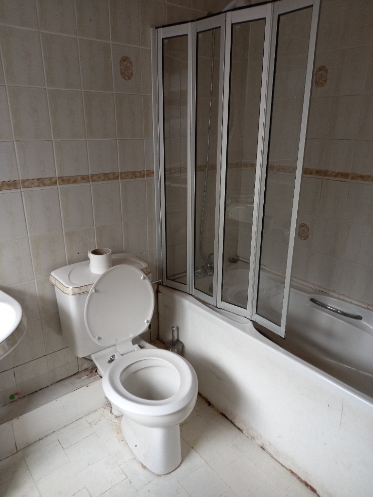 **LET BY** 3 BEDROOM MID TERRACE - LEEK NEW ROAD** NO DEPOSIT**DSS ACCEPTED**