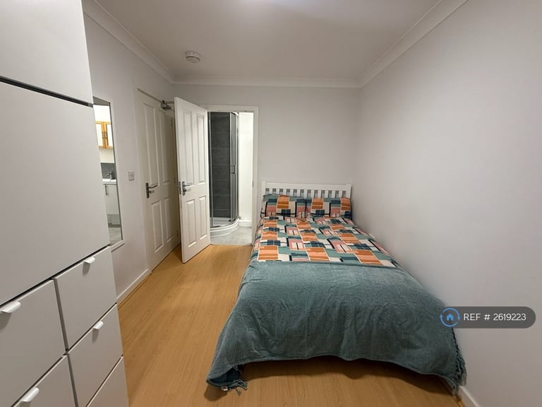 1 bedroom in Double En-Suite, Cambridge, CB4 (#2619223)