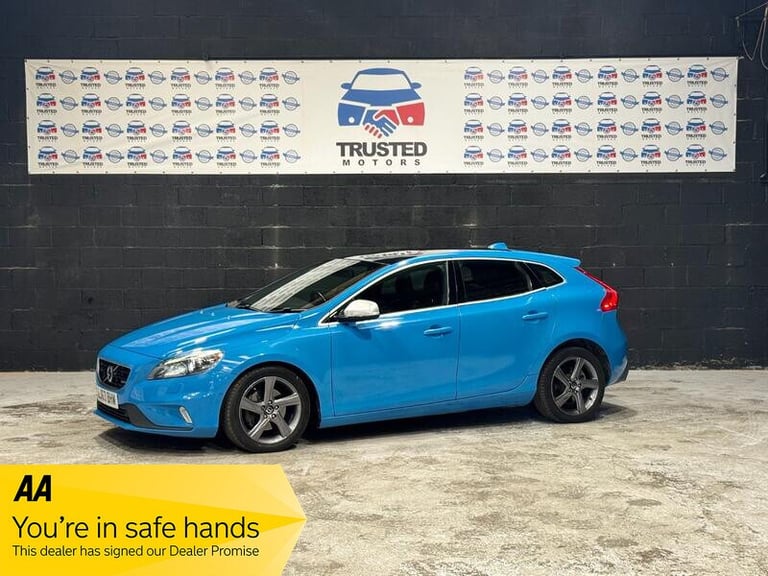 image for VOLVO V40 1.6 D2 R-Design Lux Nav 2013