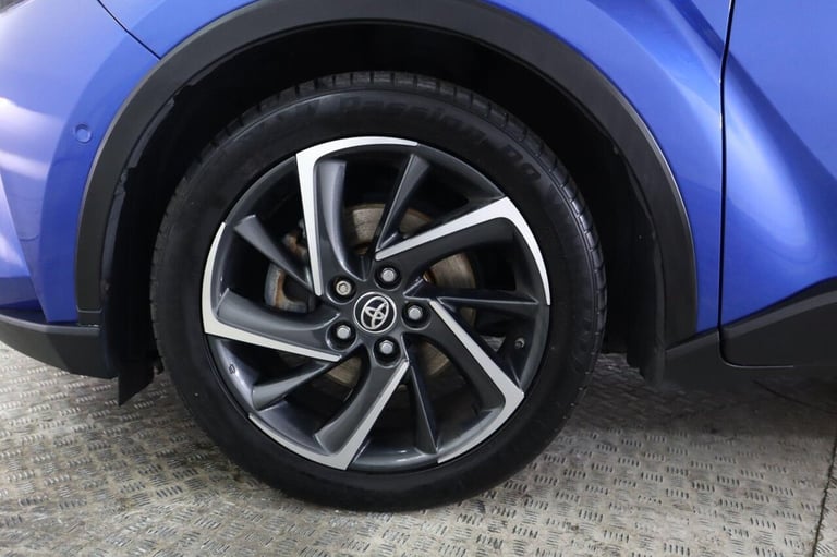 2020 Toyota C-HR 1.8 VVT-h Dynamic CVT Euro 6 (s/s) 5dr HATCHBACK PETROL/ELECTRIC Automatic