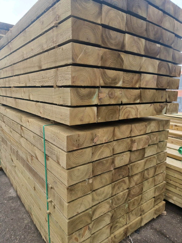 💙 TIMBER POSTS AND SLEEPERS 2.4MTRE in Hull, East Yorkshire Gumtree