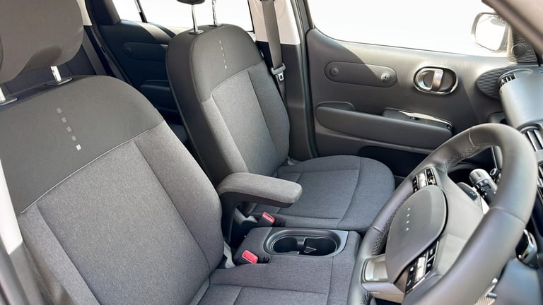 2025 Hyundai INSTER Long Range 49kWh 02 SUV 5dr Electric Auto (115 ps) HATCHBACK Electric Automatic