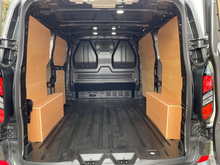 Ford Transit Custom 2.0 280 Ecoblue Limited Panel Van 5dr Diesel Auto L1 H1