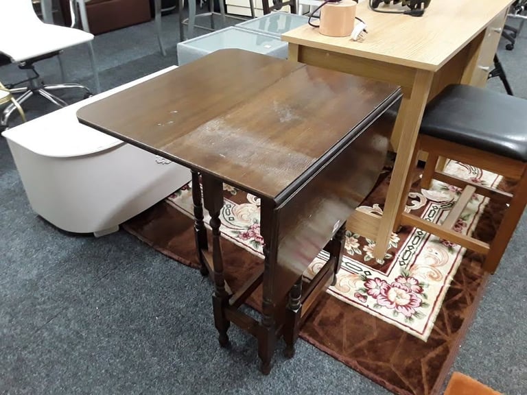 image for Small oak gateleg drop-leaf table Low Cost Moves 2nd Hand Furniture STALYBRIDGE SK15 3DN
