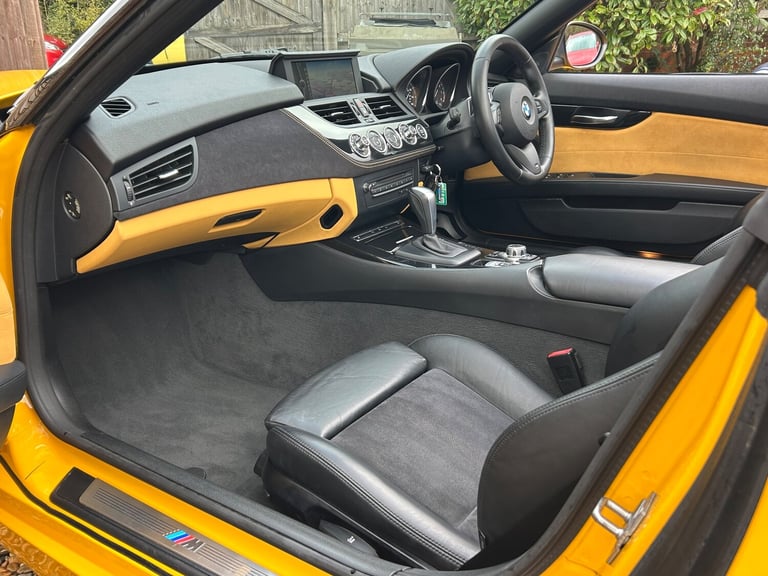 2011 BMW Z4 3.0 30i M Sport Convertible 2dr Petrol Auto sDrive Euro 5 (258 ps)