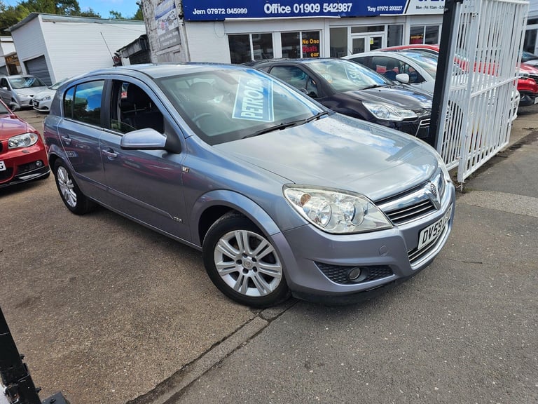 2009 Vauxhall Astra 1.6i 16v Design 5dr HATCHBACK Petrol Manual
