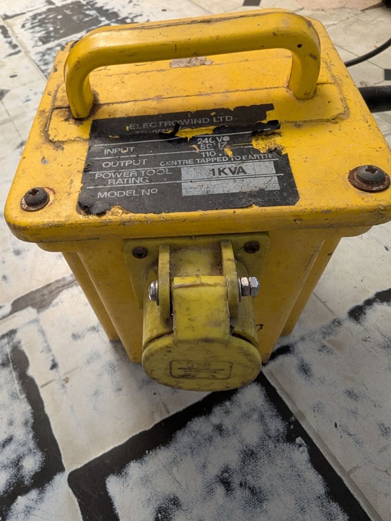 ELECTROWIND 110 VOLT TRANSFORMER 1KVA 110V TRANSFORMER 1 KVA IN FULL WORKING ORDER CAN BE SEEN WORK