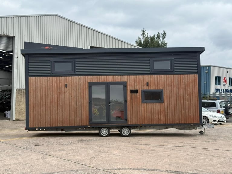 Tiny House Pro * HOUSE ON WHEELS * FULLY FITTED * AIR B N B * SELF BUILD *