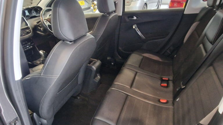 2017 Peugeot 2008 1.2 PureTech Allure Euro 6 5dr HATCHBACK Petrol Manual