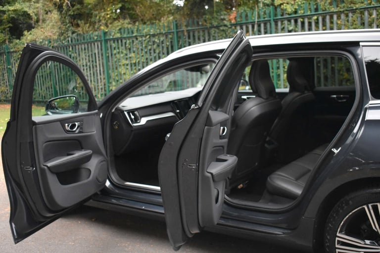 2018 Volvo V60 2.0 V60 Inscription Pro D4 Auto 5dr Estate Diesel Automatic