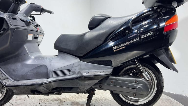 Suzuki Burgman 650 AN 2004 18K NON RUNNING MAXI SCOOTER PROJECT SCOOTER 650CC TW