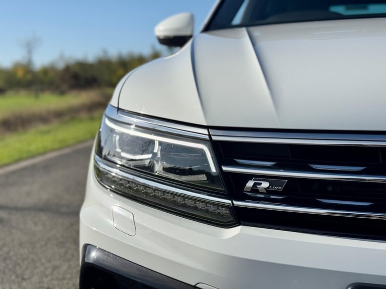 2017 Volkswagen Tiguan 2.0 TDi 150 R-Line 5dr ESTATE DIESEL Manual