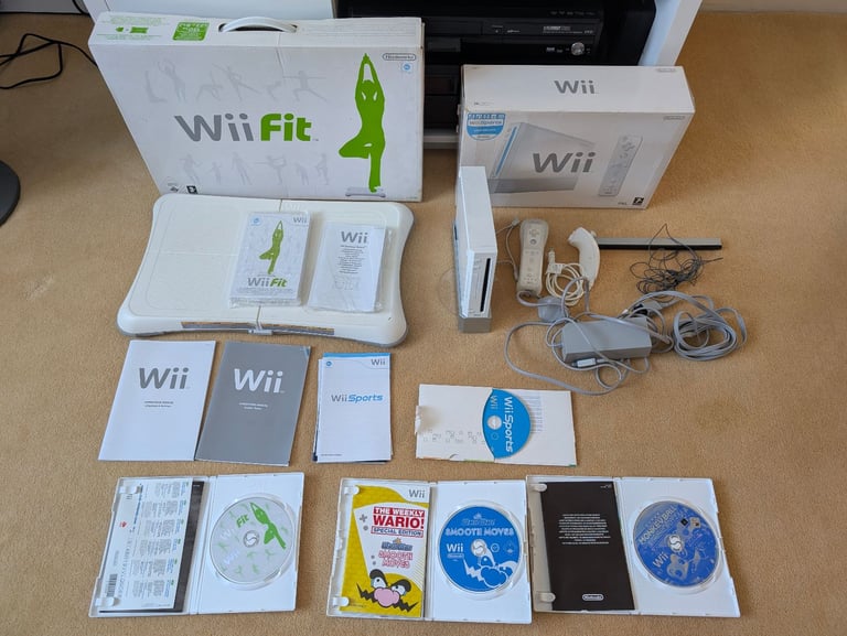 Nintendo Wii Games Console with Games Plus Balance Board White 