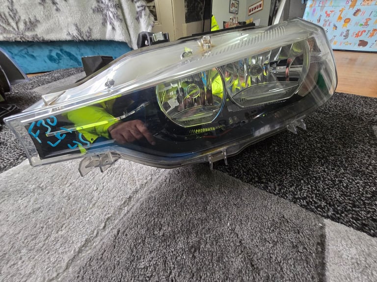 BMW 3 SERIES F30 F31  LCI PASSENGER SIDE LEFT DLR  HEADLIGHT BREAKING Parts