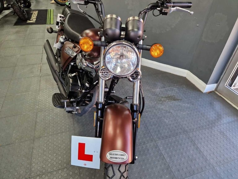 2025 Keeway Superlight 125 E5