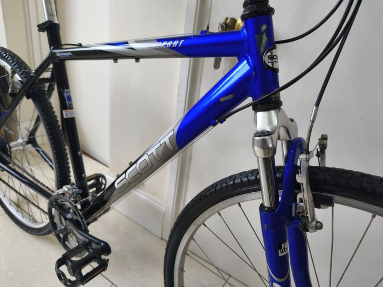 Scott mens hybrid bike fully serviced 
